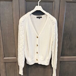 Gibsonlook Stylish Women's Cream Button-Up Cardigan